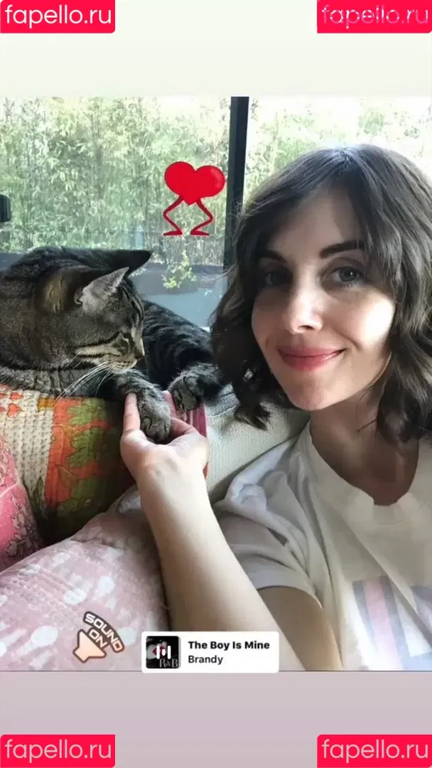 Alison Brie Onlyfans Photo Gallery 