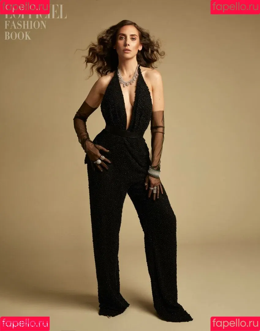 Alison Brie Onlyfans Photo Gallery 