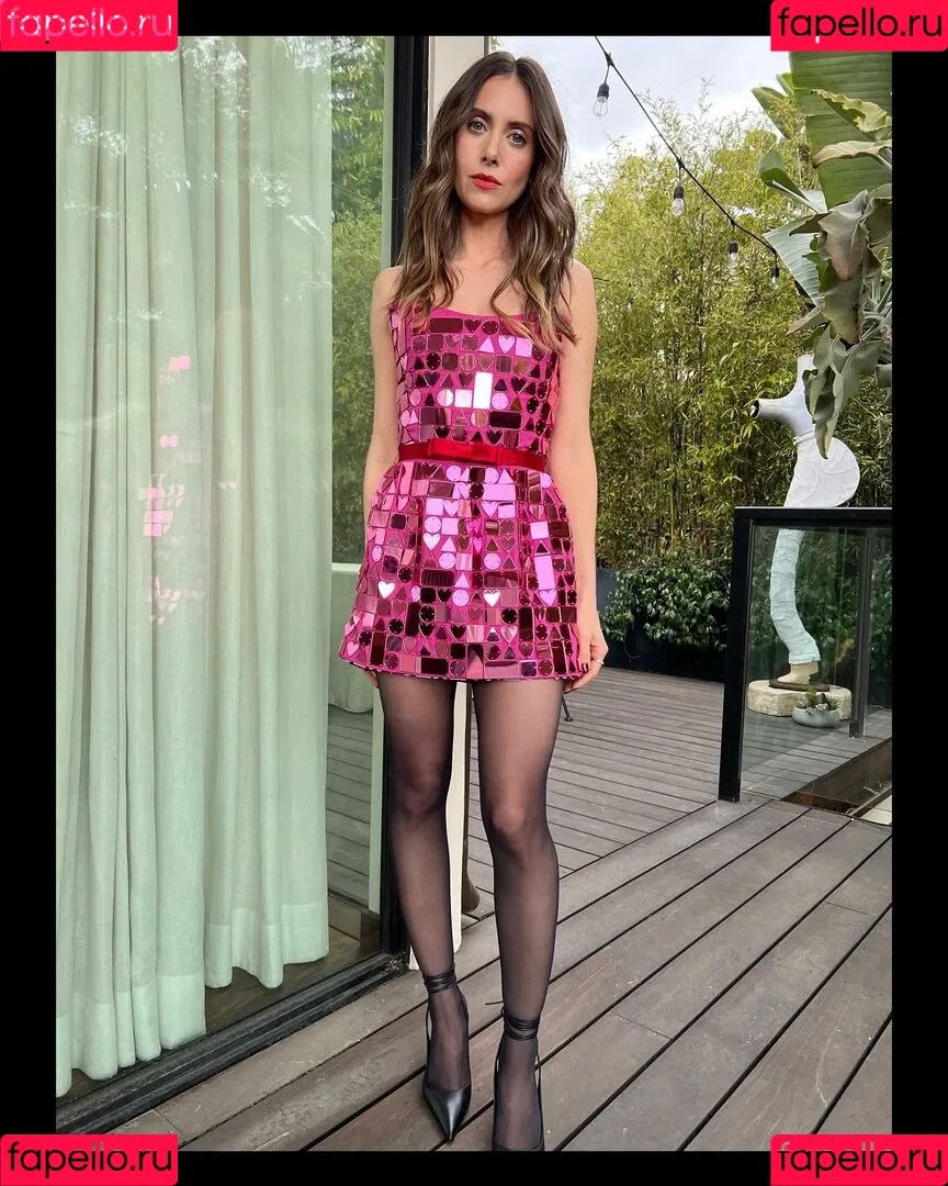 Alison Brie Onlyfans Photo Gallery 