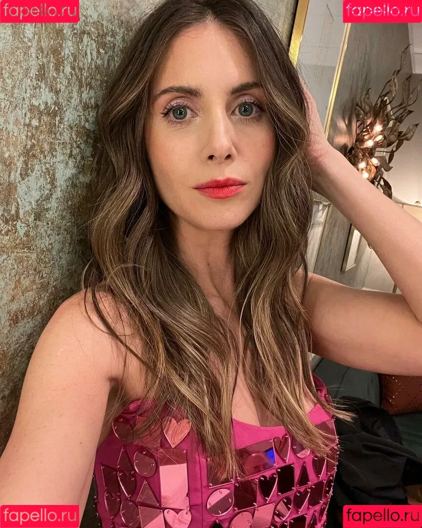 Alison Brie Onlyfans Photo Gallery 