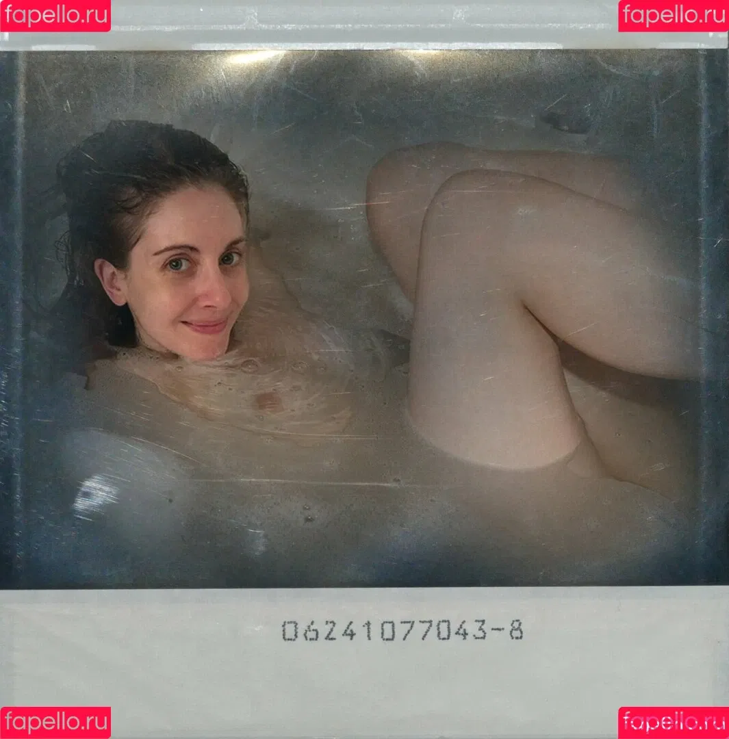 Alison Brie Onlyfans Photo Gallery 