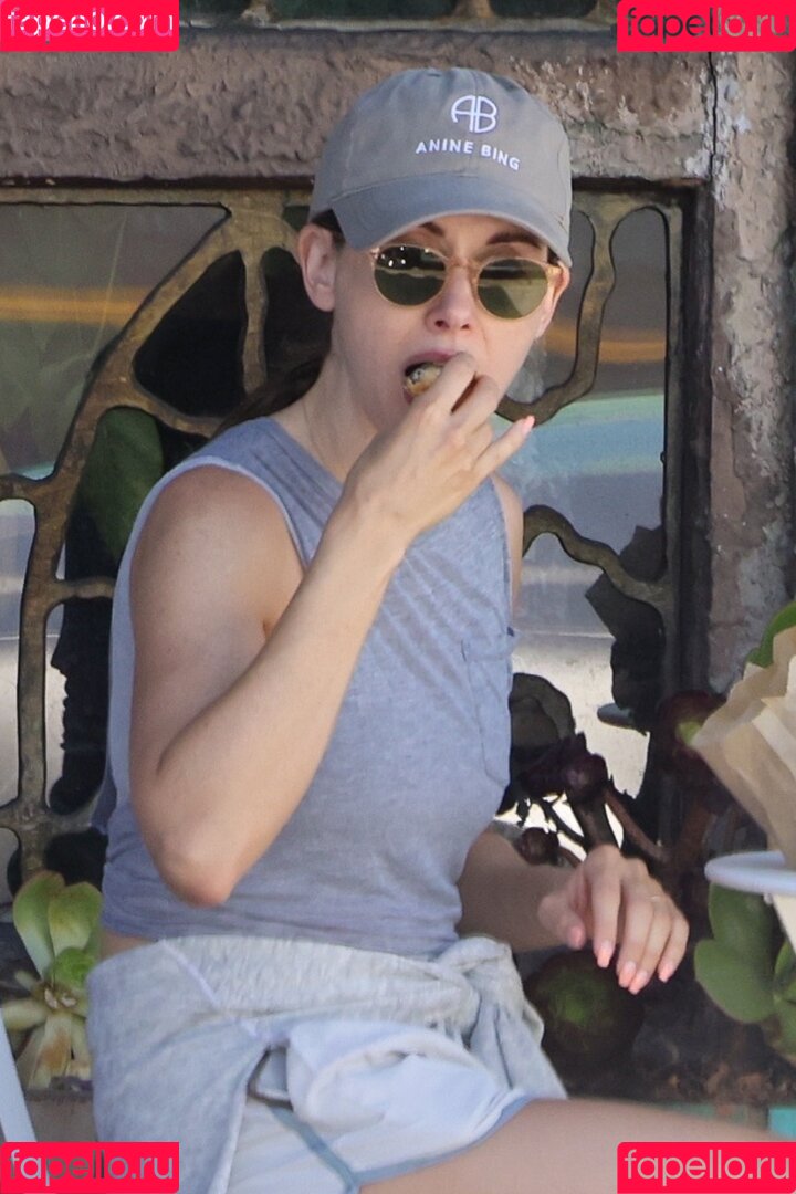 Alison Brie Onlyfans Photo Gallery 