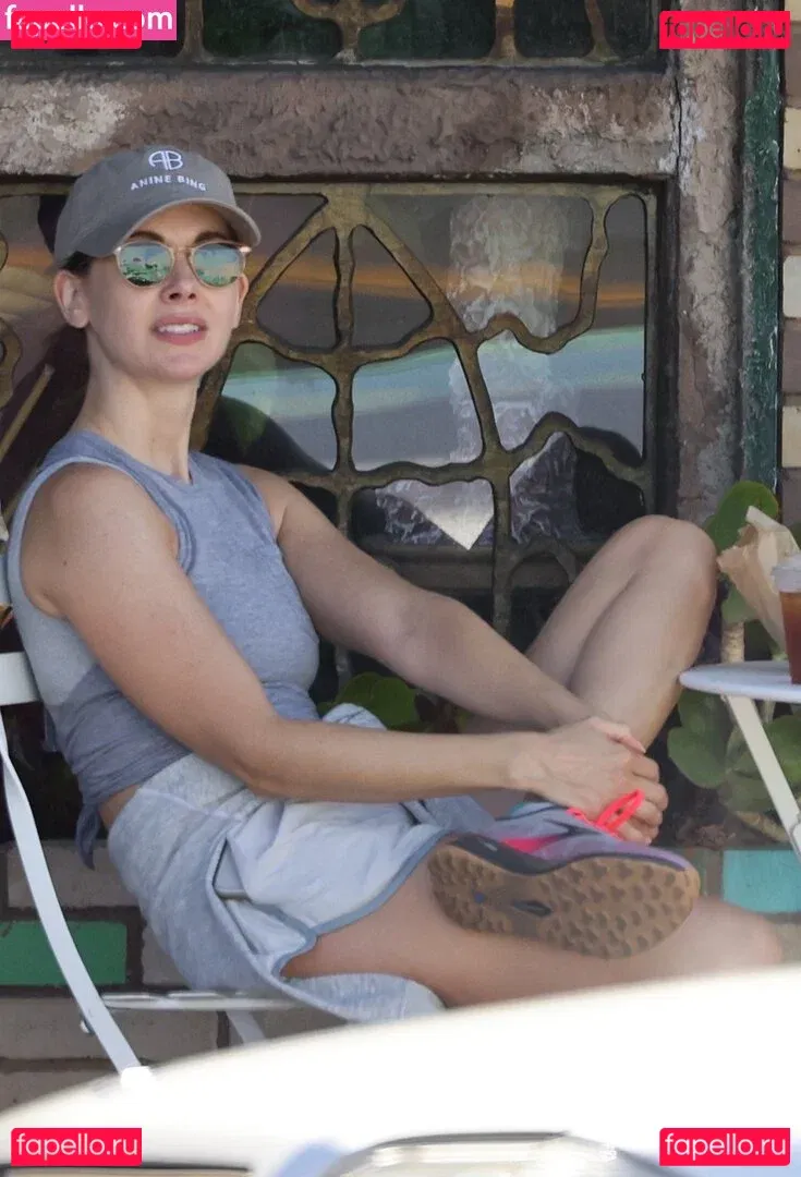 Alison Brie Onlyfans Photo Gallery 