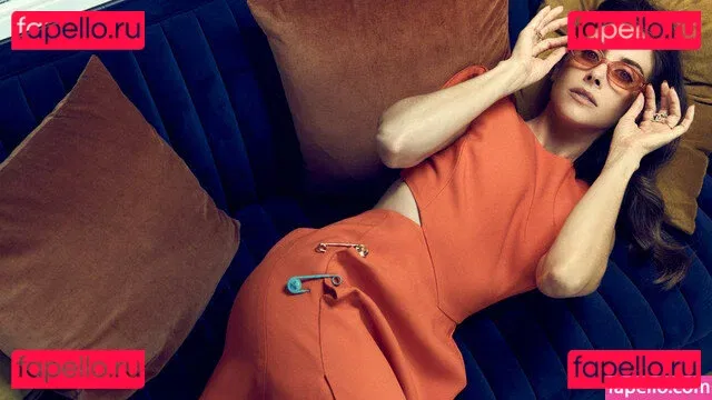 Alison Brie Onlyfans Photo Gallery 