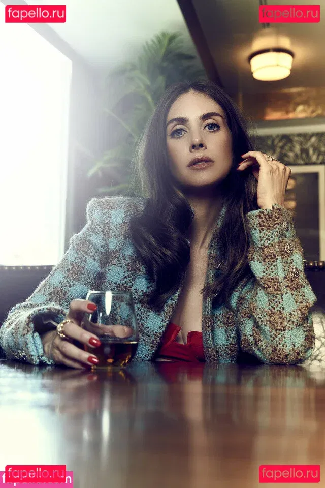 Alison Brie Onlyfans Photo Gallery 