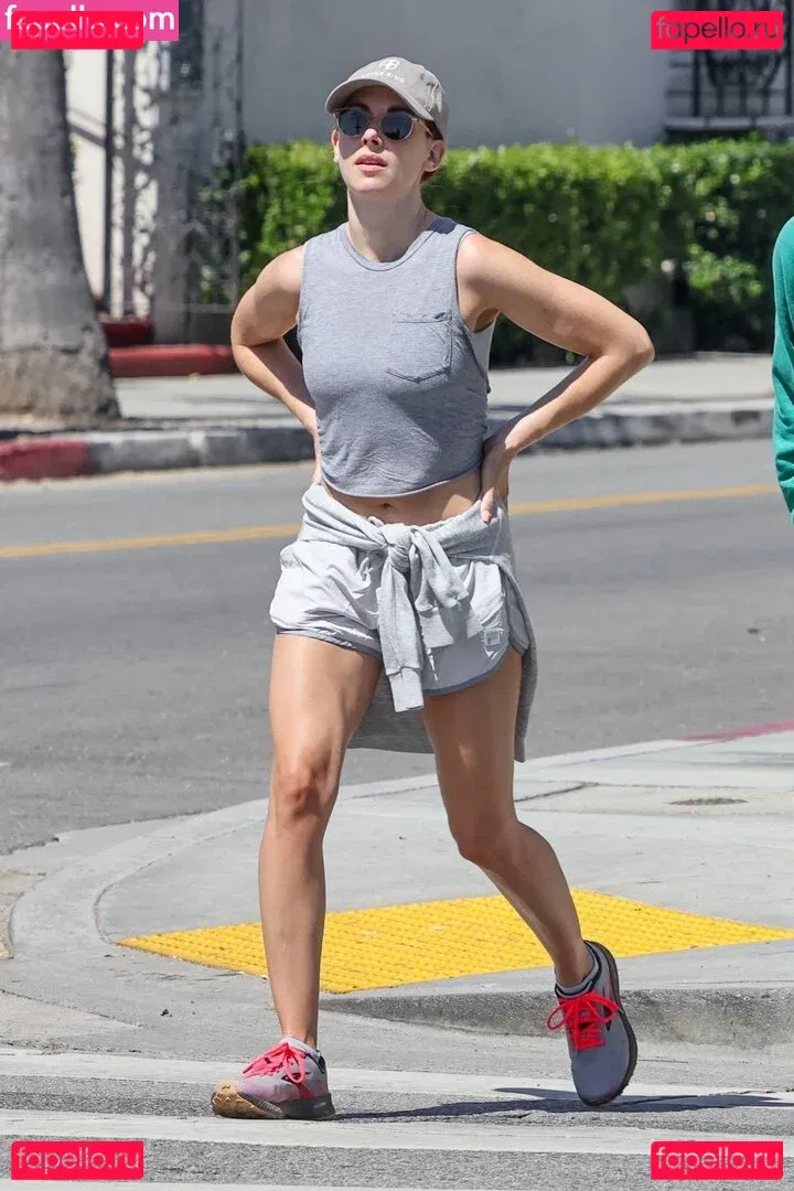 Alison Brie Onlyfans Photo Gallery 