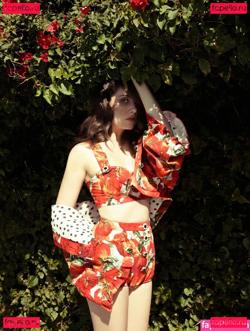 Alison Brie Onlyfans Photo Gallery 