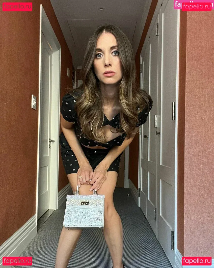 Alison Brie Onlyfans Photo Gallery 
