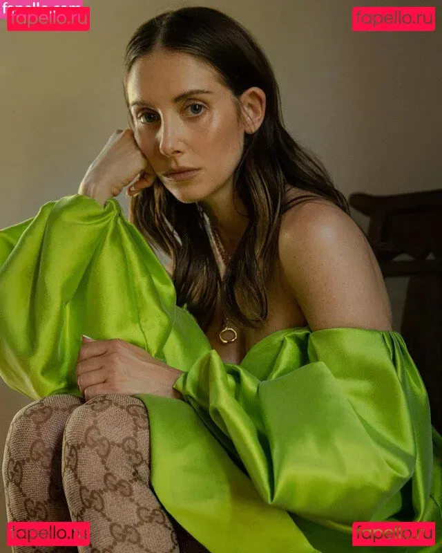 Alison Brie Onlyfans Photo Gallery 