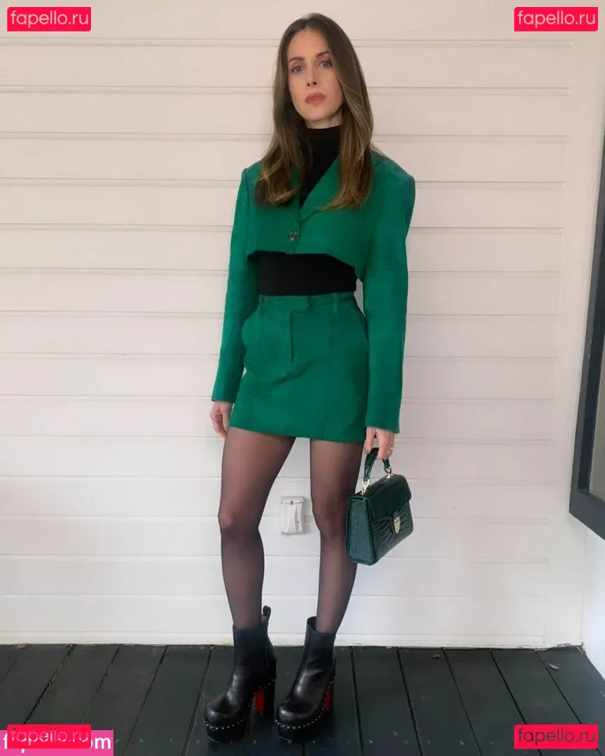 Alison Brie Onlyfans Photo Gallery 