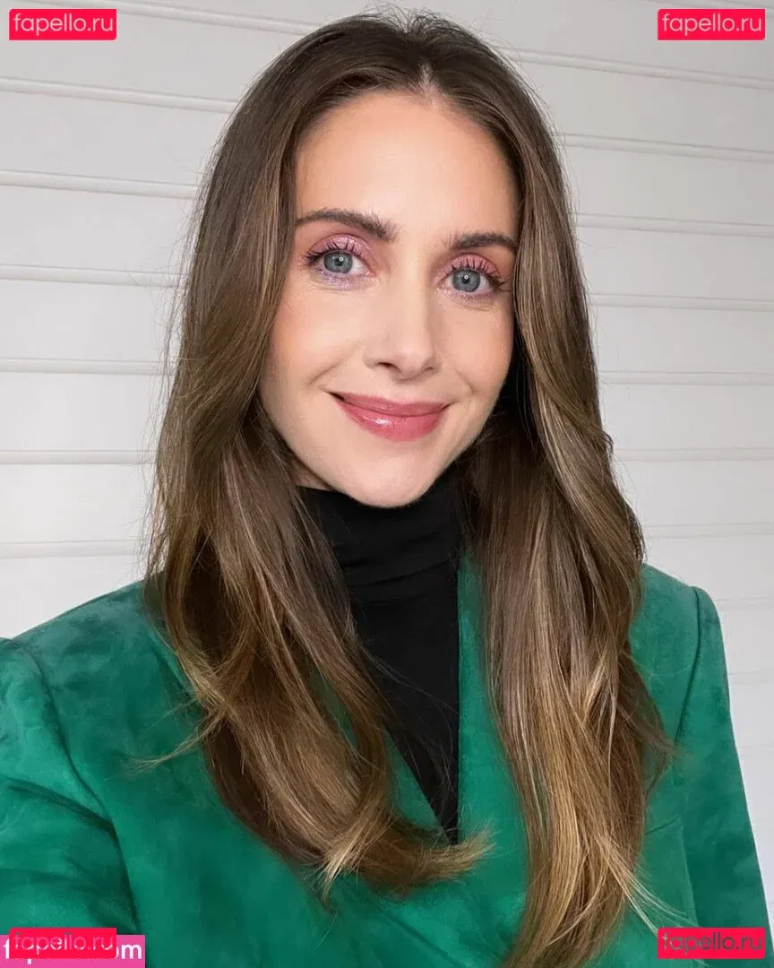 Alison Brie Onlyfans Photo Gallery 