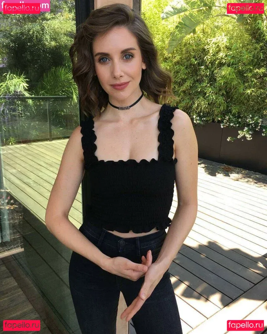 Alison Brie Onlyfans Photo Gallery 