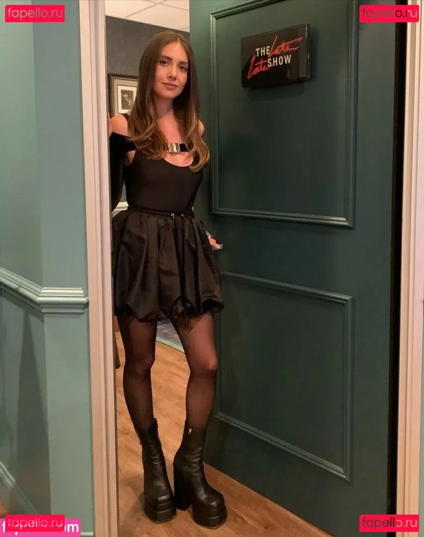 Alison Brie Onlyfans Photo Gallery 