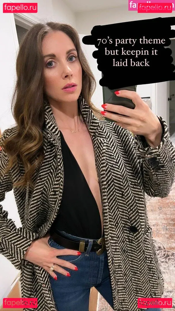 Alison Brie Onlyfans Photo Gallery 