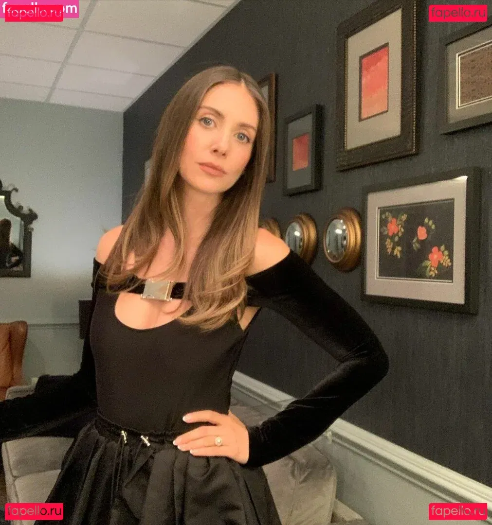 Alison Brie Onlyfans Photo Gallery 