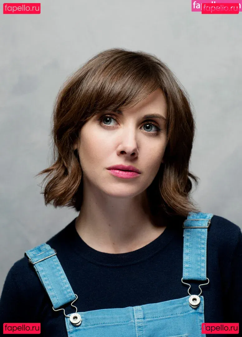 Alison Brie Onlyfans Photo Gallery 