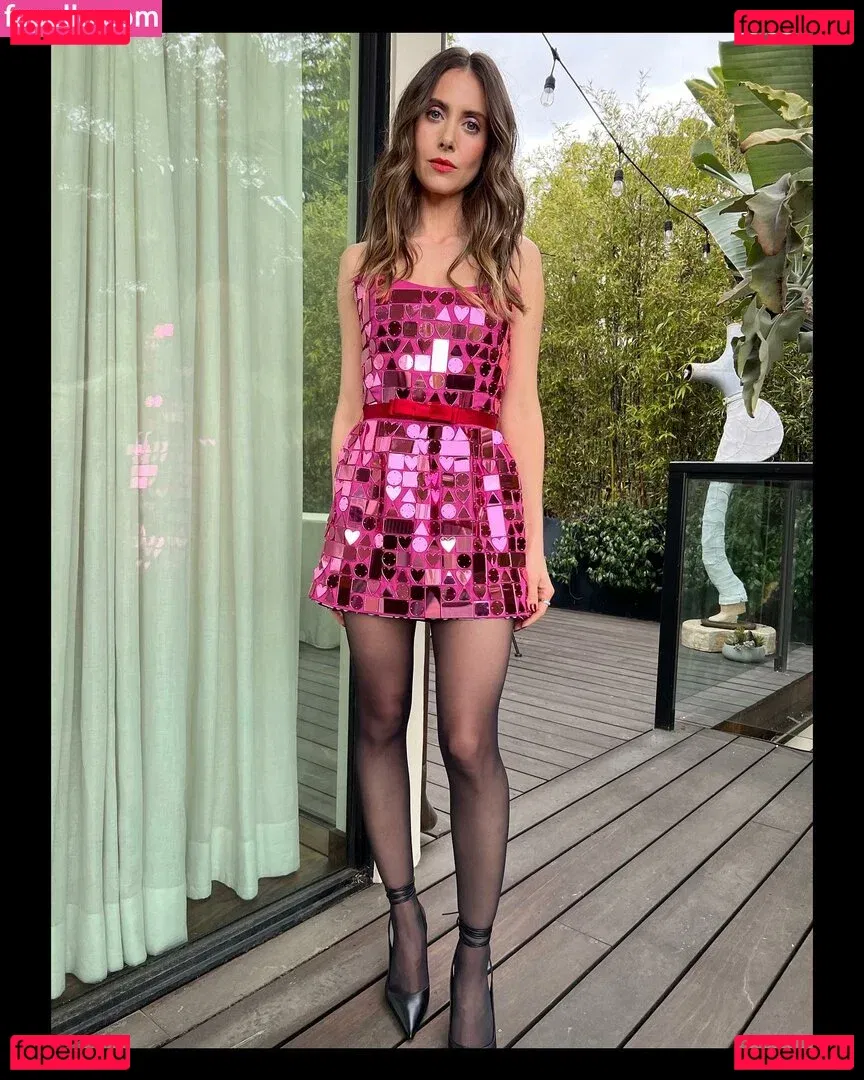 Alison Brie Onlyfans Photo Gallery 