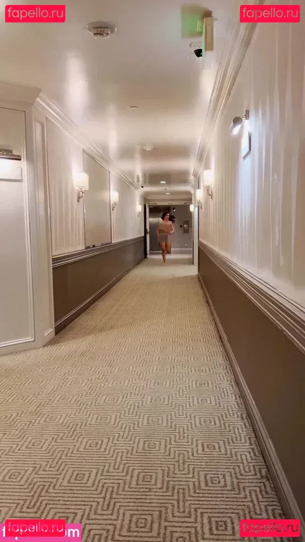 Alison Brie Onlyfans Photo Gallery 