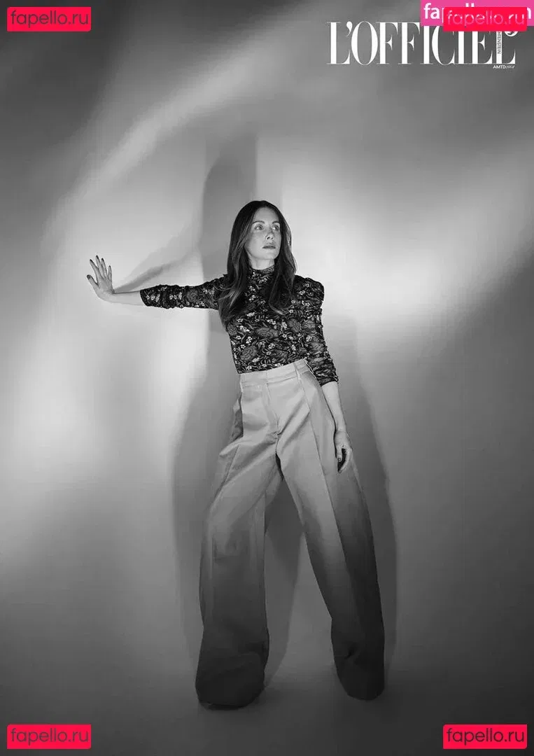 Alison Brie Onlyfans Photo Gallery 