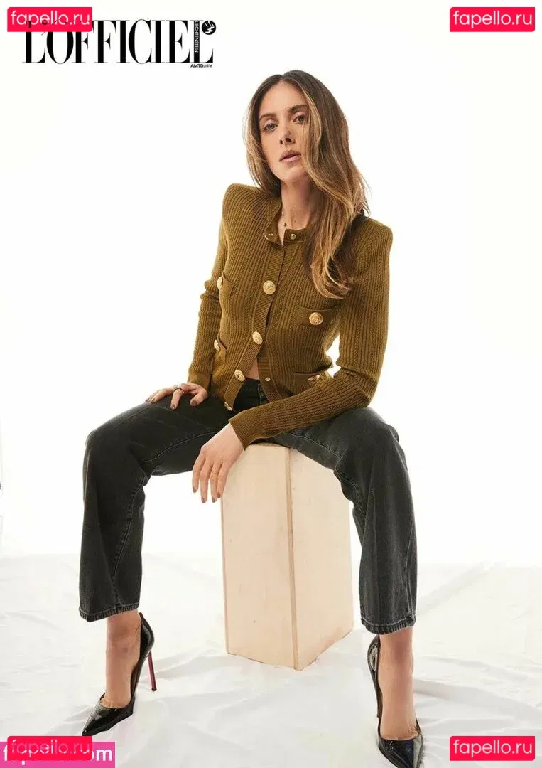 Alison Brie Onlyfans Photo Gallery 