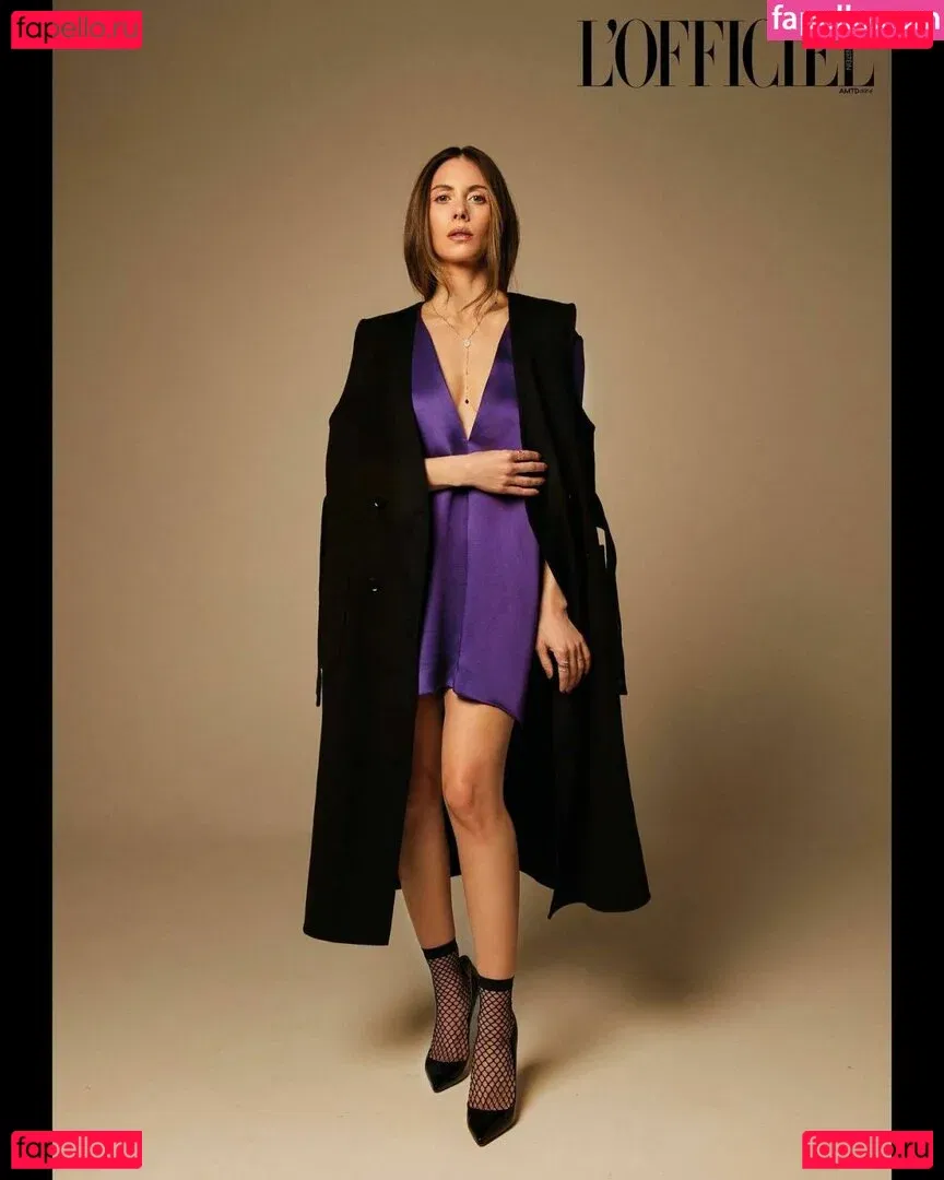 Alison Brie Onlyfans Photo Gallery 