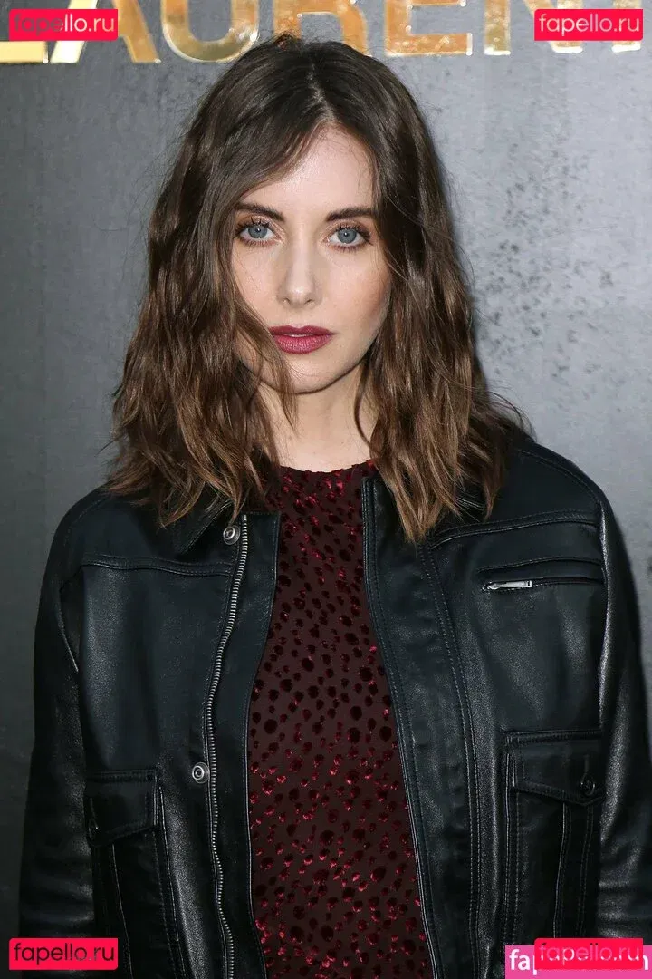 Alison Brie Onlyfans Photo Gallery 