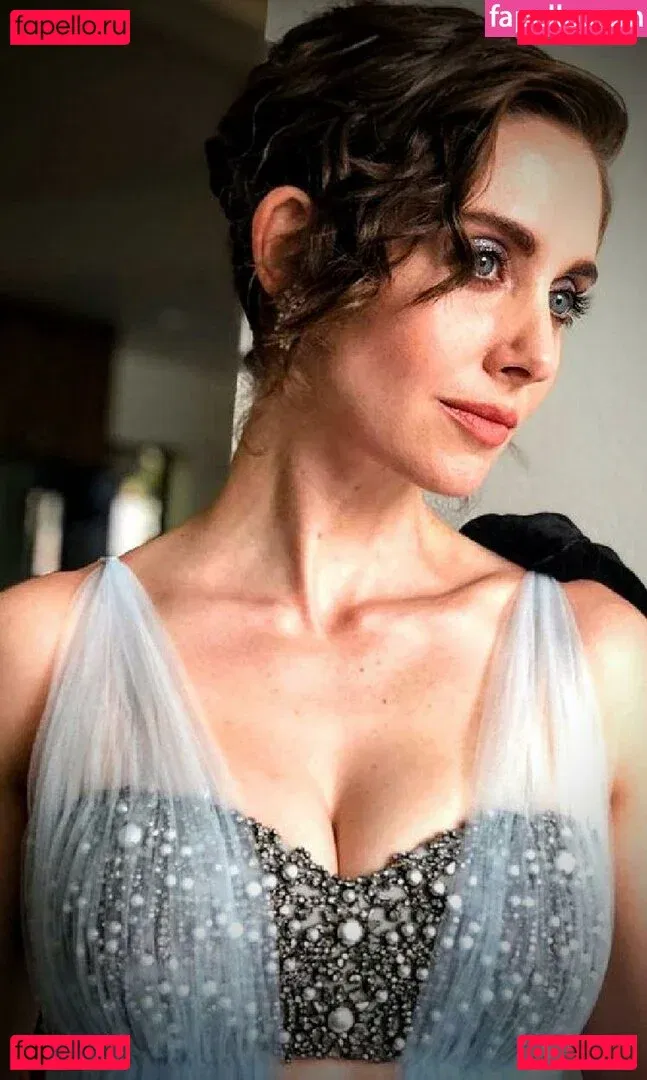 Alison Brie Onlyfans Photo Gallery 