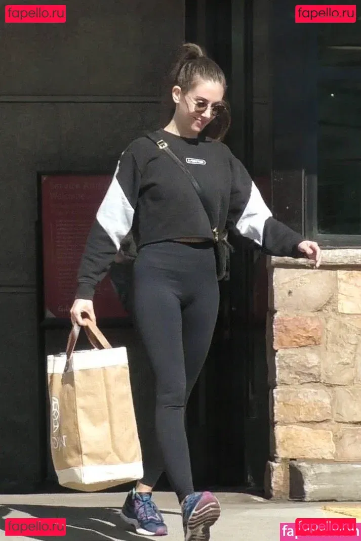 Alison Brie Onlyfans Photo Gallery 