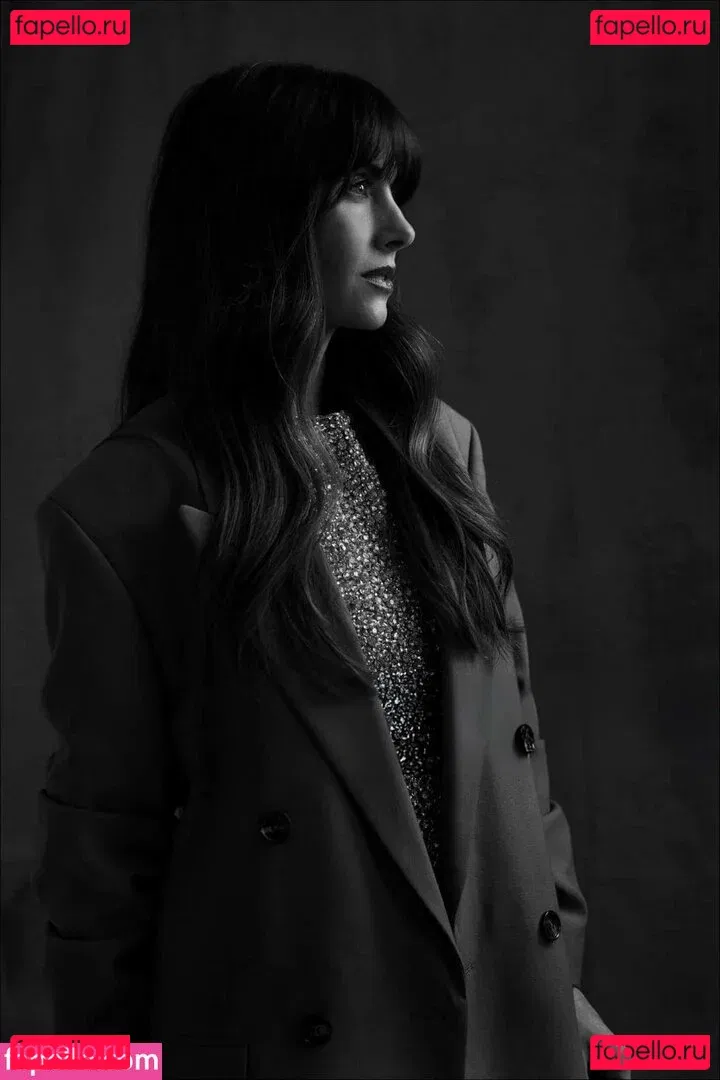 Alison Brie Onlyfans Photo Gallery 