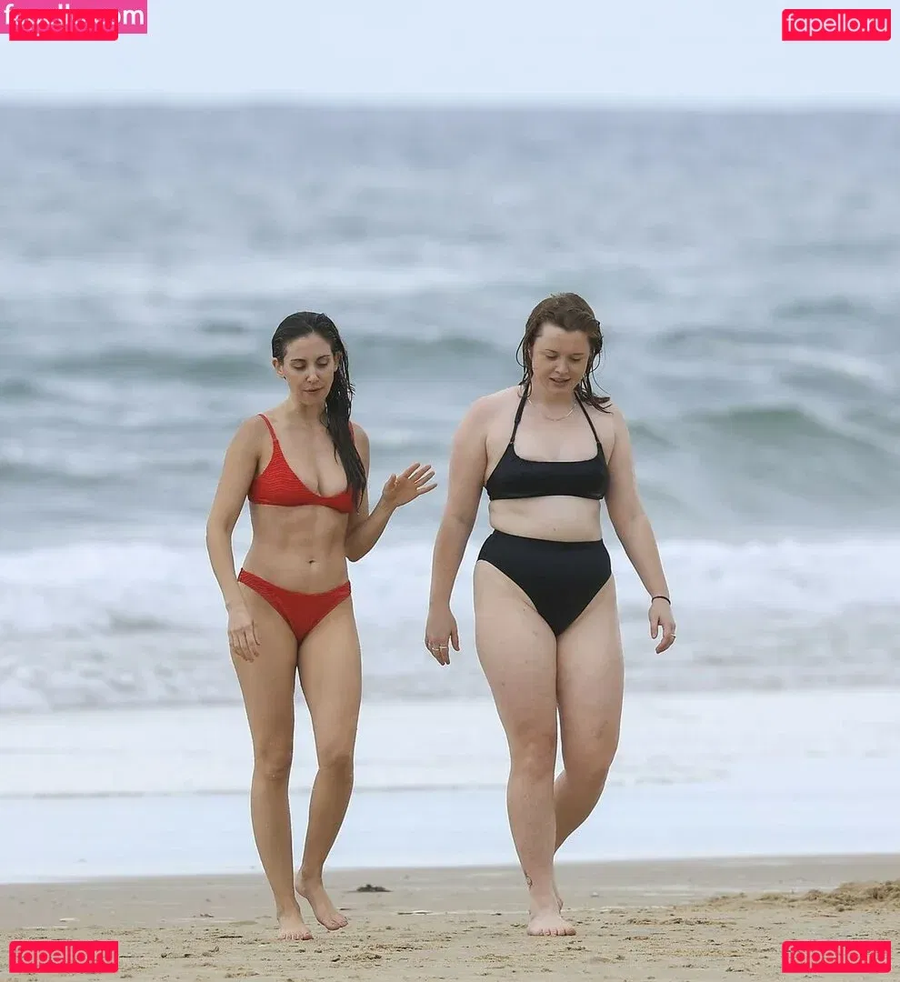 Alison Brie Onlyfans Photo Gallery 