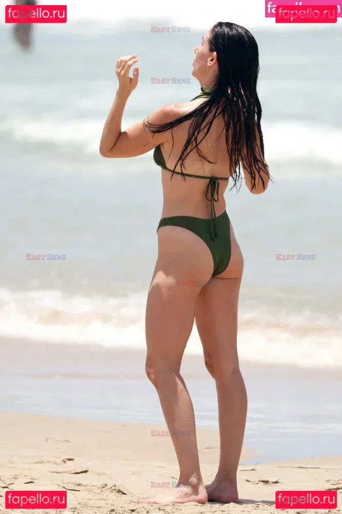 Alison Brie Onlyfans Photo Gallery 