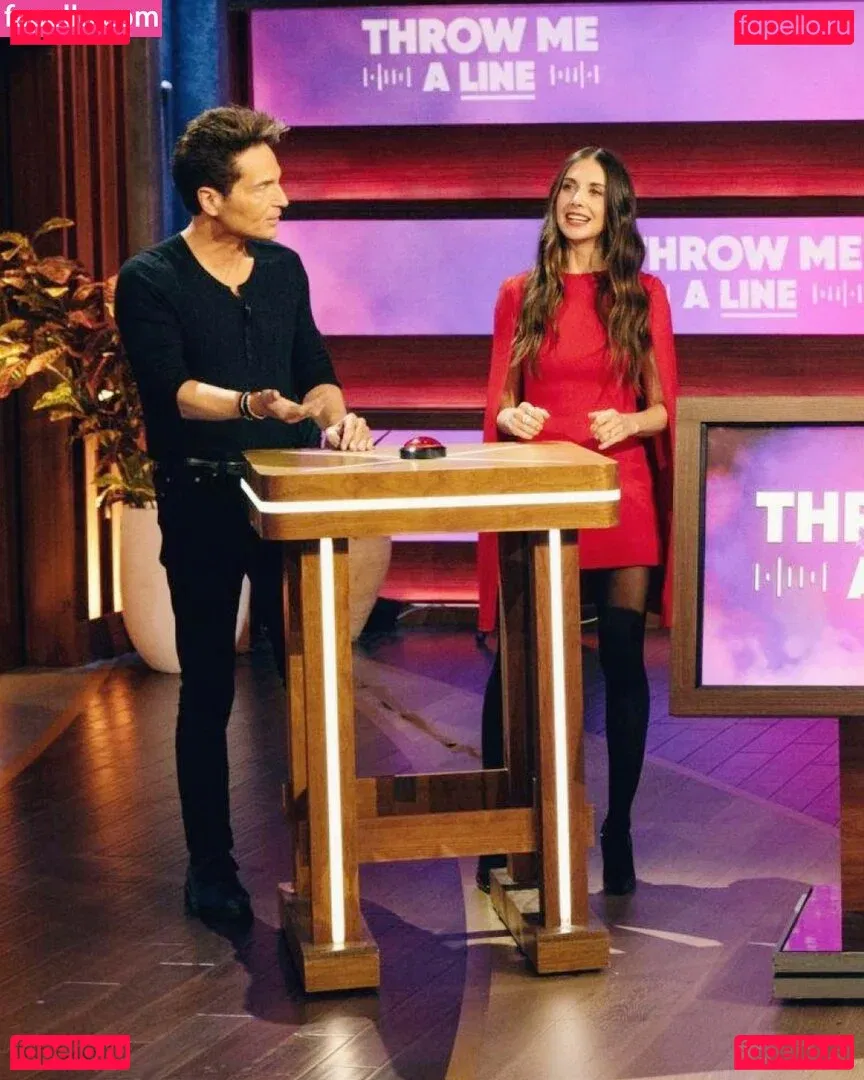 Alison Brie Onlyfans Photo Gallery 