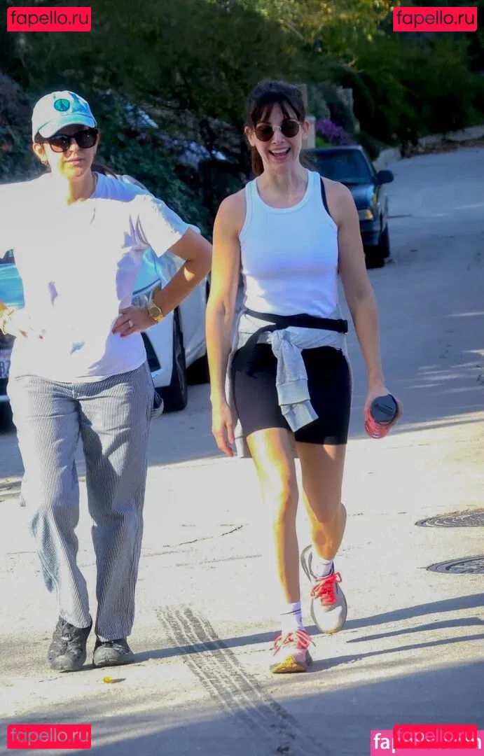 Alison Brie Onlyfans Photo Gallery 