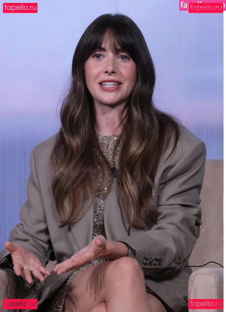 Alison Brie Onlyfans Photo Gallery 