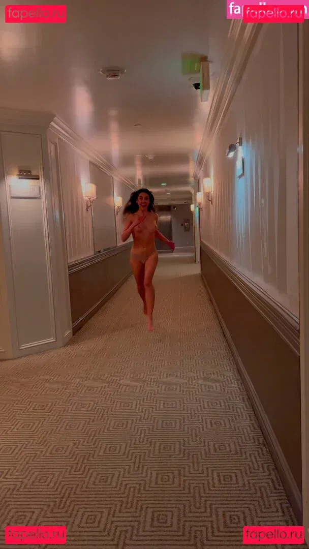 Alison Brie Onlyfans Photo Gallery 