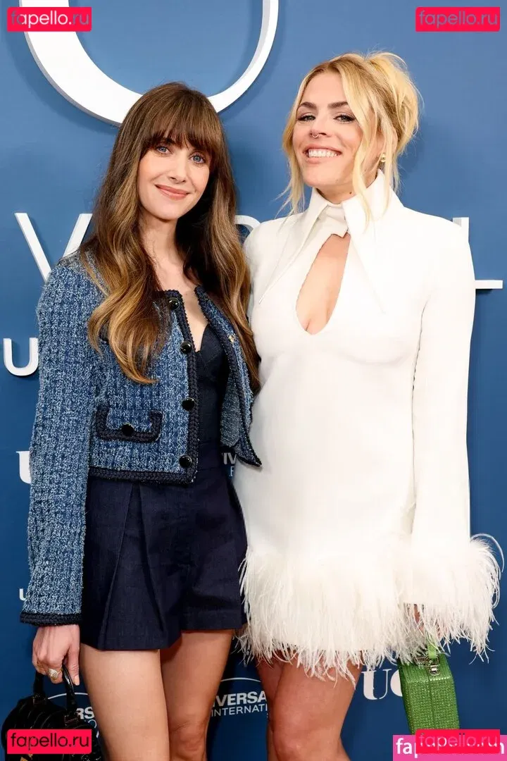 Alison Brie Onlyfans Photo Gallery 