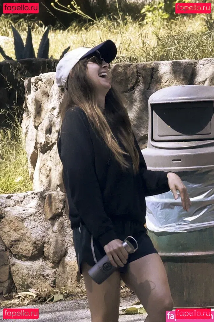 Alison Brie Onlyfans Photo Gallery 