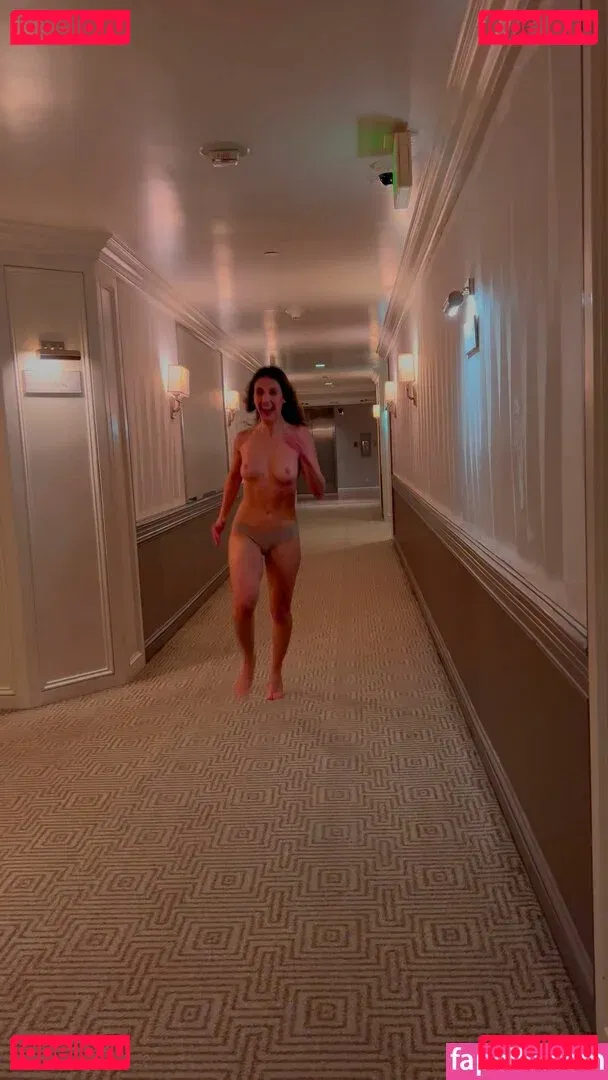 Alison Brie Onlyfans Photo Gallery 