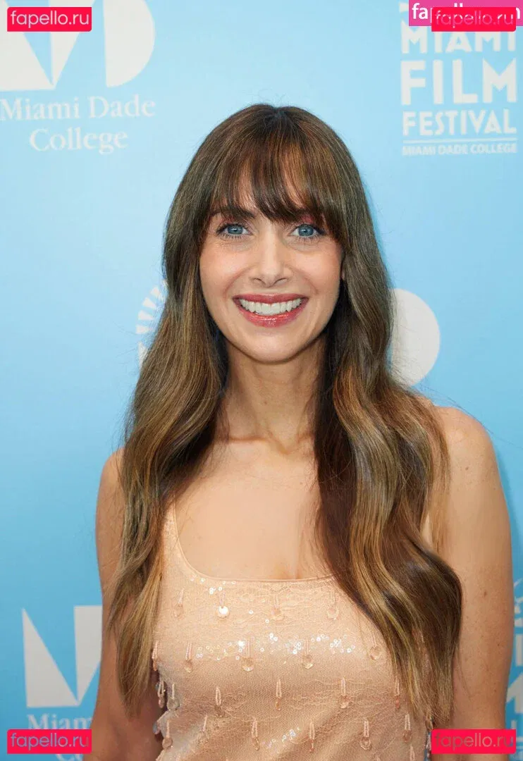 Alison Brie Onlyfans Photo Gallery 