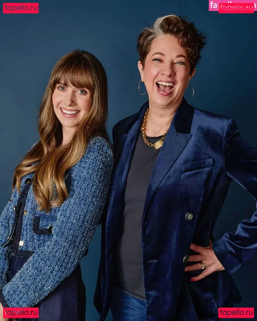 Alison Brie Onlyfans Photo Gallery 