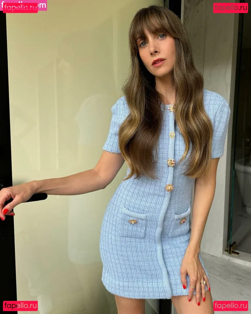 Alison Brie Onlyfans Photo Gallery 