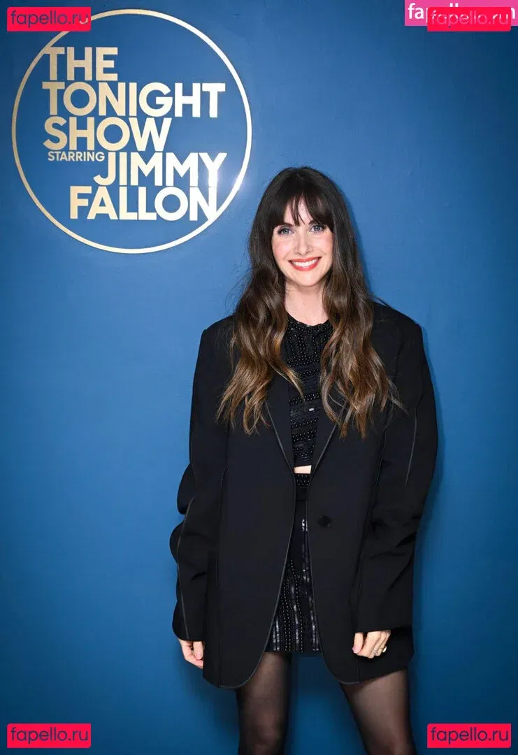 Alison Brie Onlyfans Photo Gallery 