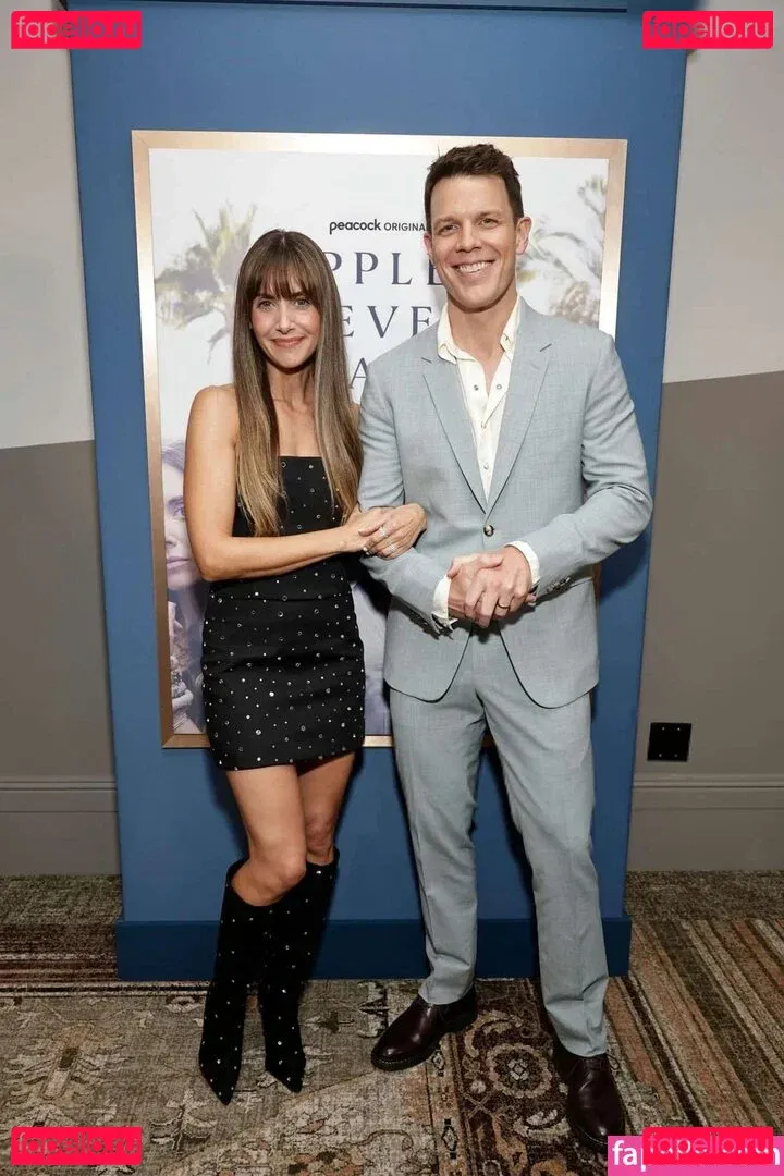 Alison Brie Onlyfans Photo Gallery 