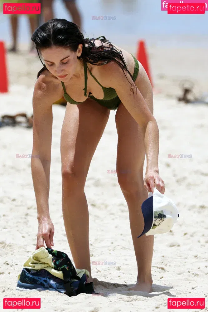 Alison Brie Onlyfans Photo Gallery 