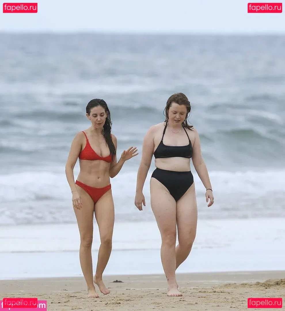 Alison Brie Onlyfans Photo Gallery 