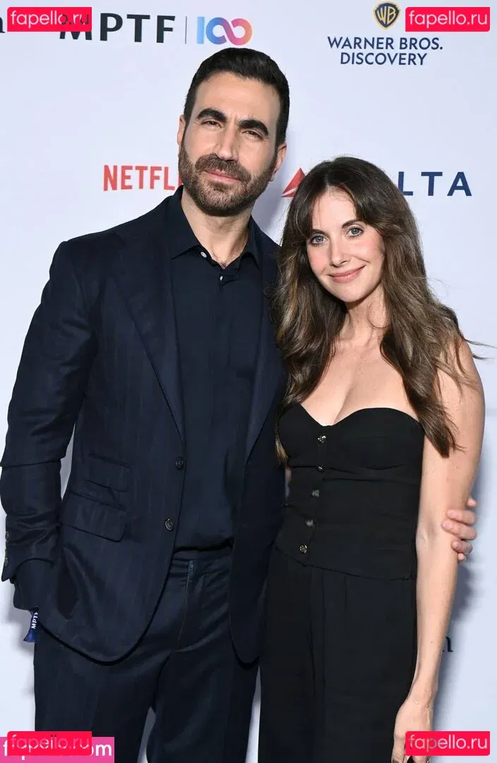 Alison Brie Onlyfans Photo Gallery 