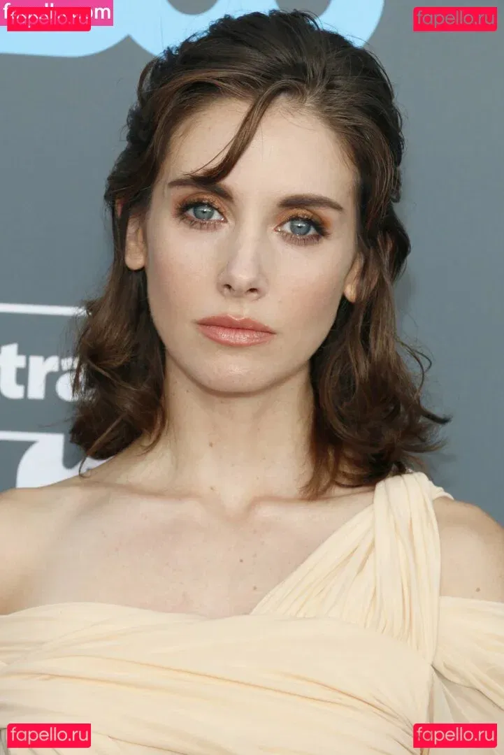 Alison Brie Onlyfans Photo Gallery 