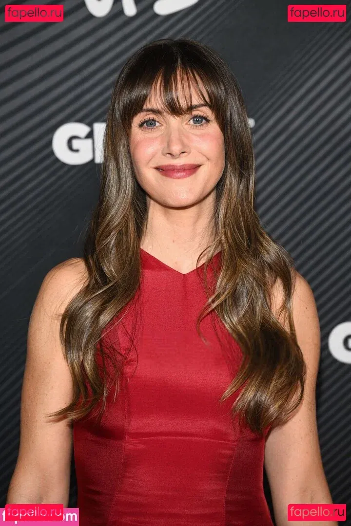 Alison Brie Onlyfans Photo Gallery 