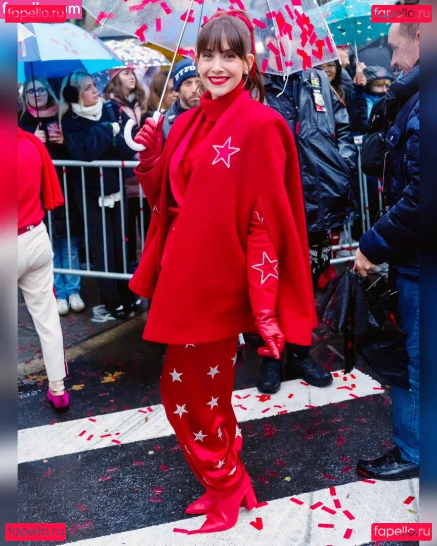 Alison Brie Onlyfans Photo Gallery 