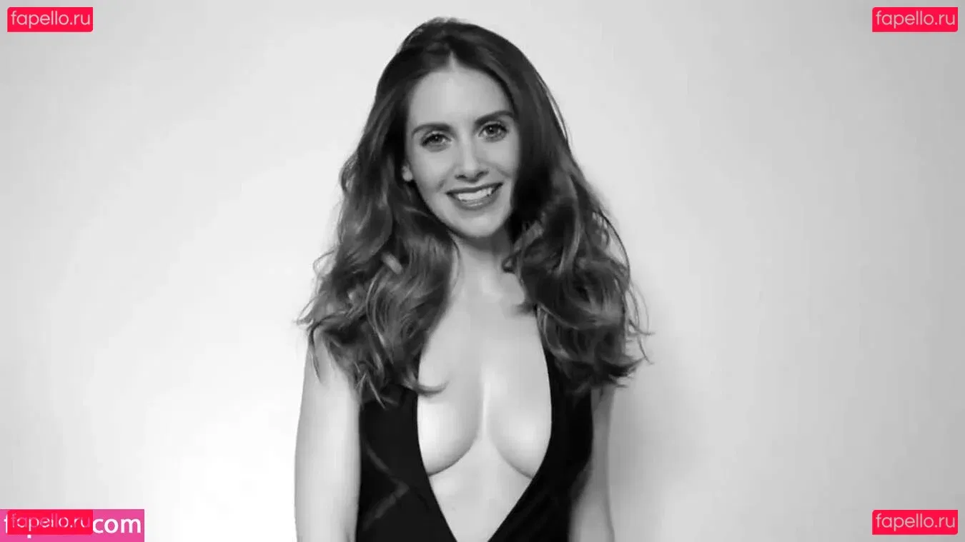 Alison Brie Onlyfans Photo Gallery 